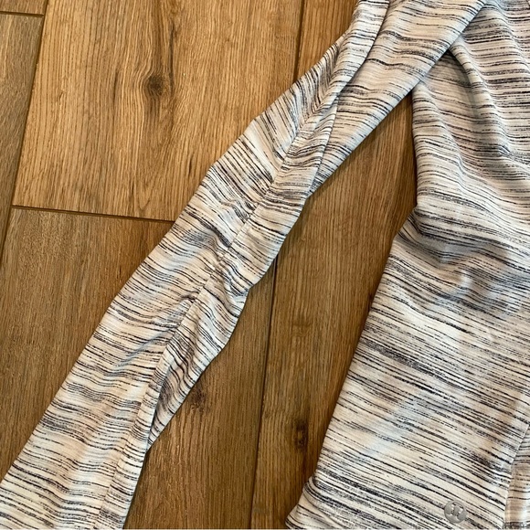 Lululemon Runderful Long Sleeve - Size 6 - Space Dye Camo - Picture 8 of 14